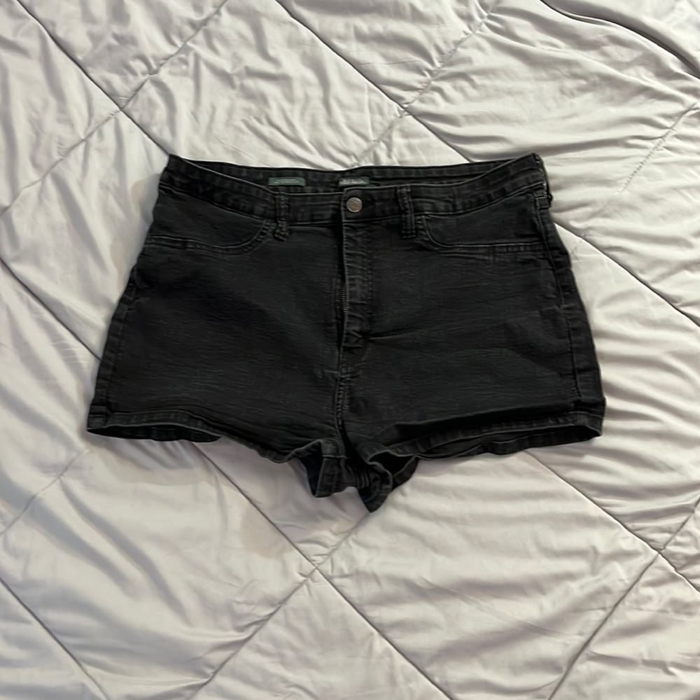 Wild Fable Black Shorts: SIZE 18